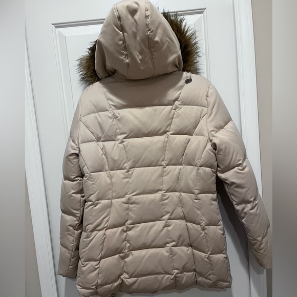 Mid-length Down filled coat Cream with fur trimmed Hood Sz M - Picture 7 of 8